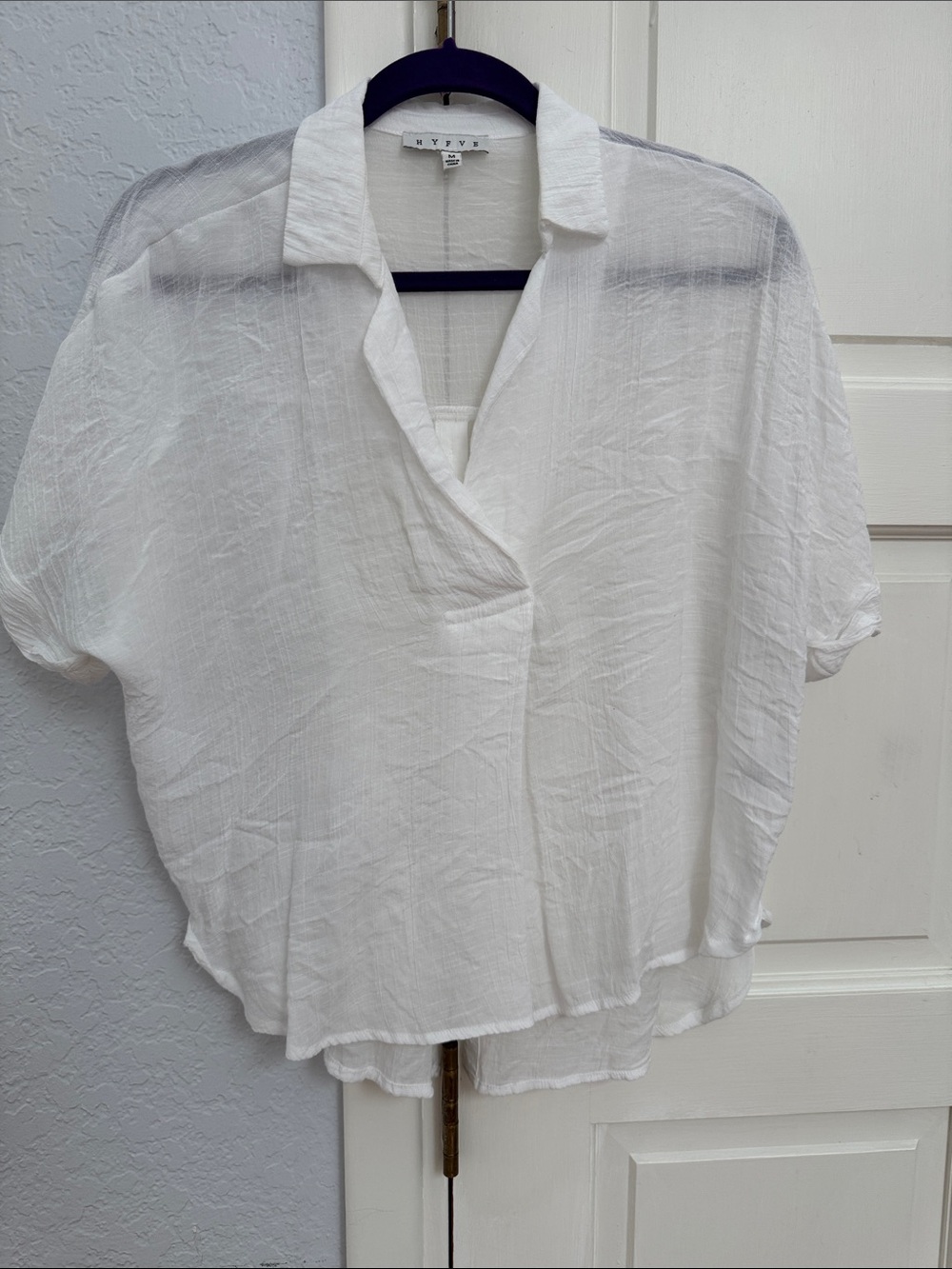HYFVE White Lightweight Collared V-Neck Short Sleeve Blouse